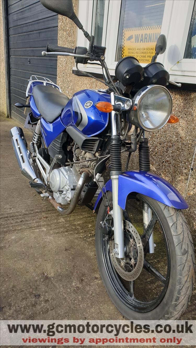 YAMAHA YBR125